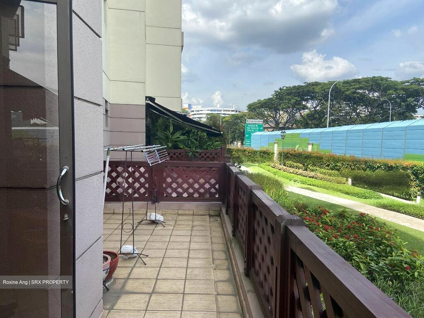 Seletaris (D27), Condominium #503452511